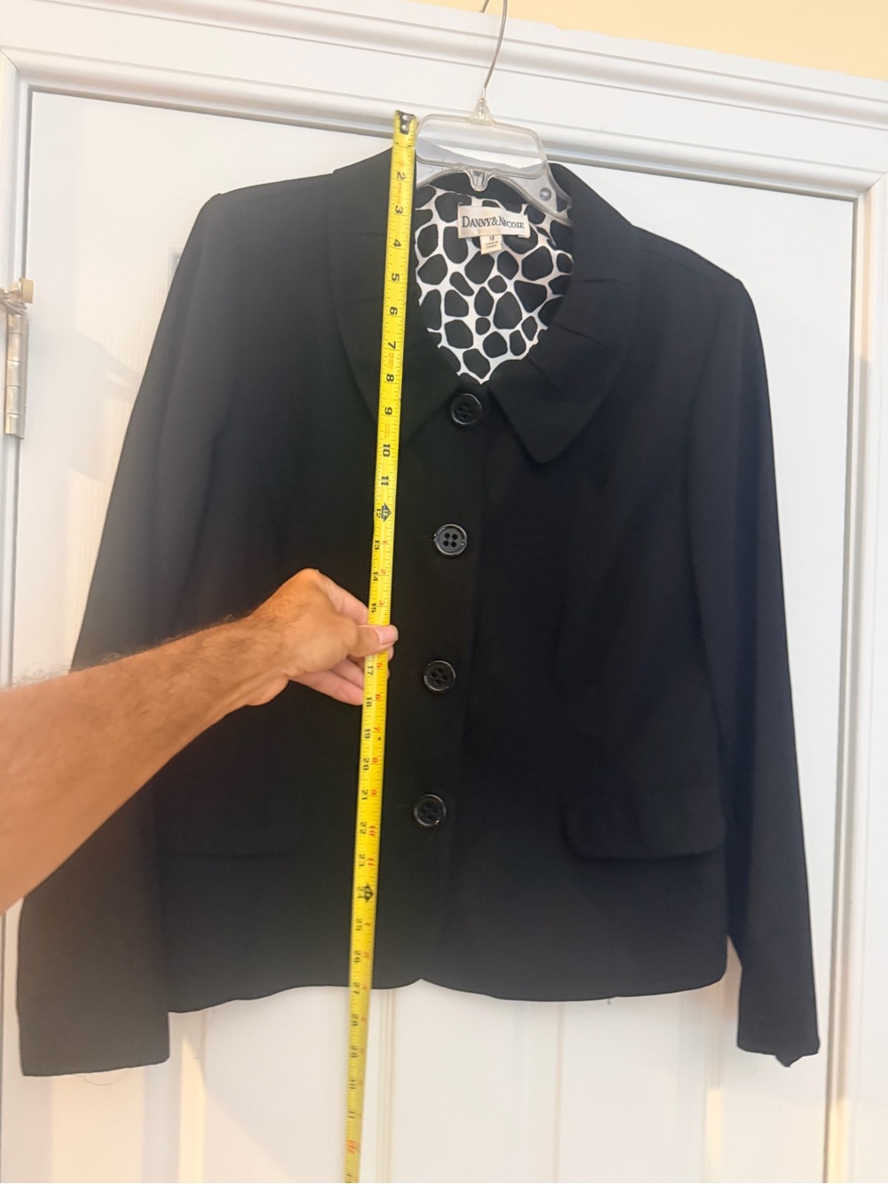 Ladies Size 18 "Danny & Nicole" Black Button-Front Women's Blazer GUC - Picture 5 of 7